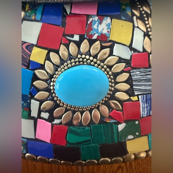 🆕 Ramla Artistic Multi - Color Mosaic Crossbody Bag with Gold Accents - Picture 9 of 15